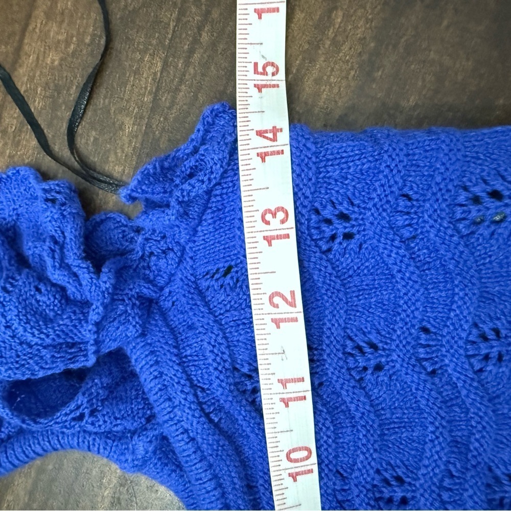 H&M Blue Ruffled Knit Crop Top - Picture 4 of 5